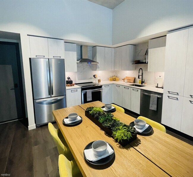 Foto del edificio - 1 br, 1 bath Condo - 6970 Bird Rd NUEVO AP...