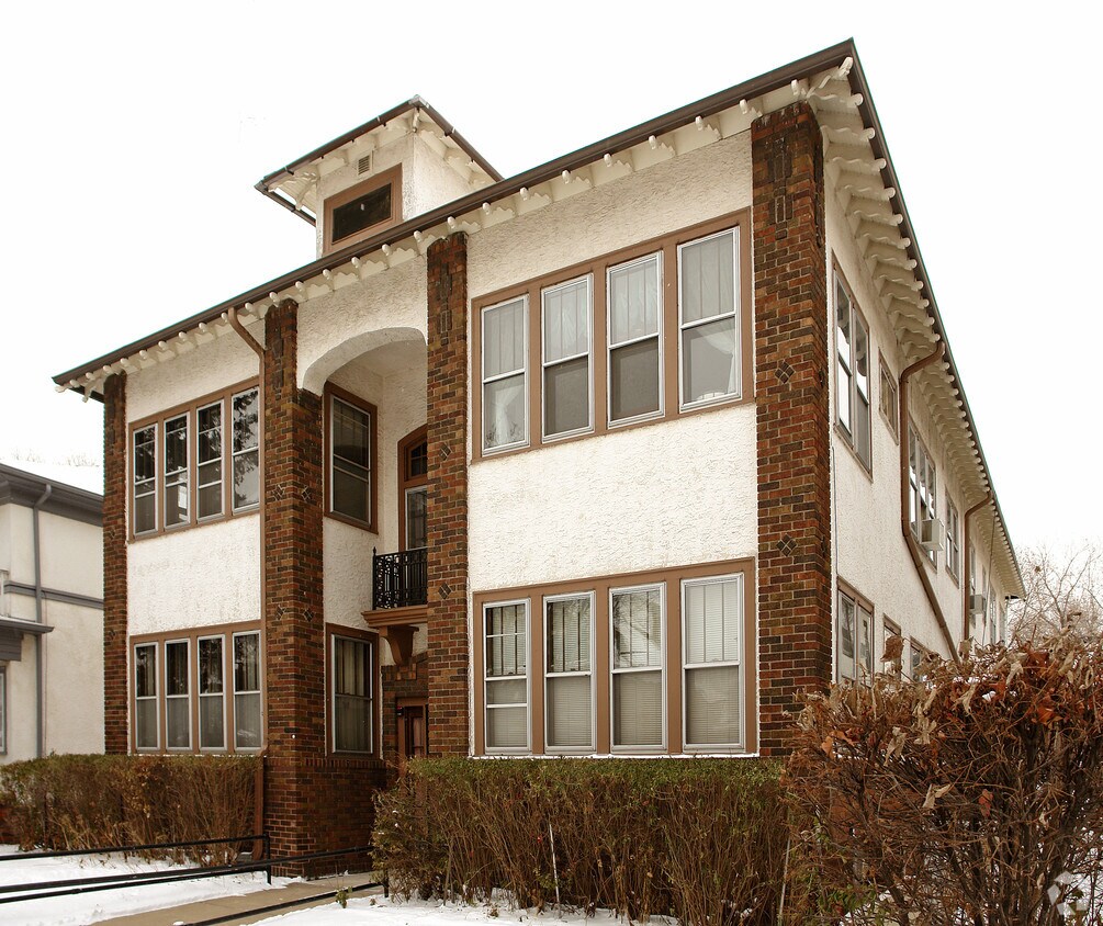 Primary Photo - 968 Goodrich Ave
