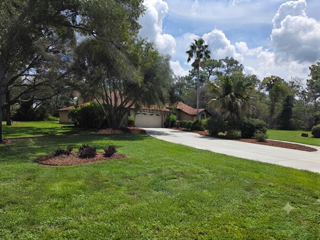Foto del edificio - 10300 Woodland Waters Blvd