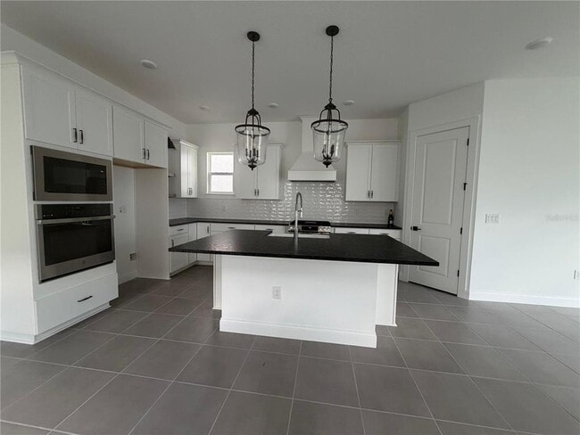Building Photo - 12597 Clear Sapphire Dr