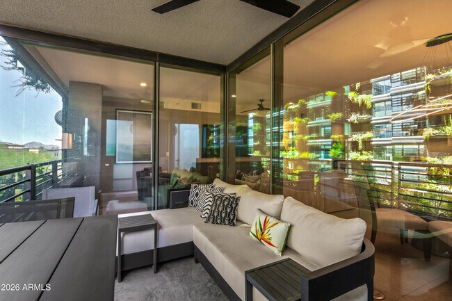 Foto del edificio - 7180 E Kierland Blvd