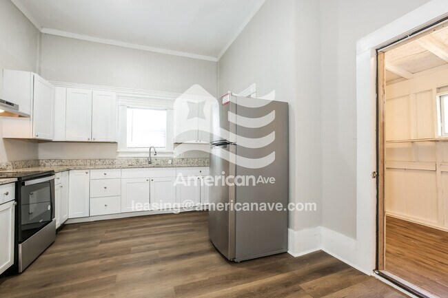 Foto del edificio - 814 S Elm St