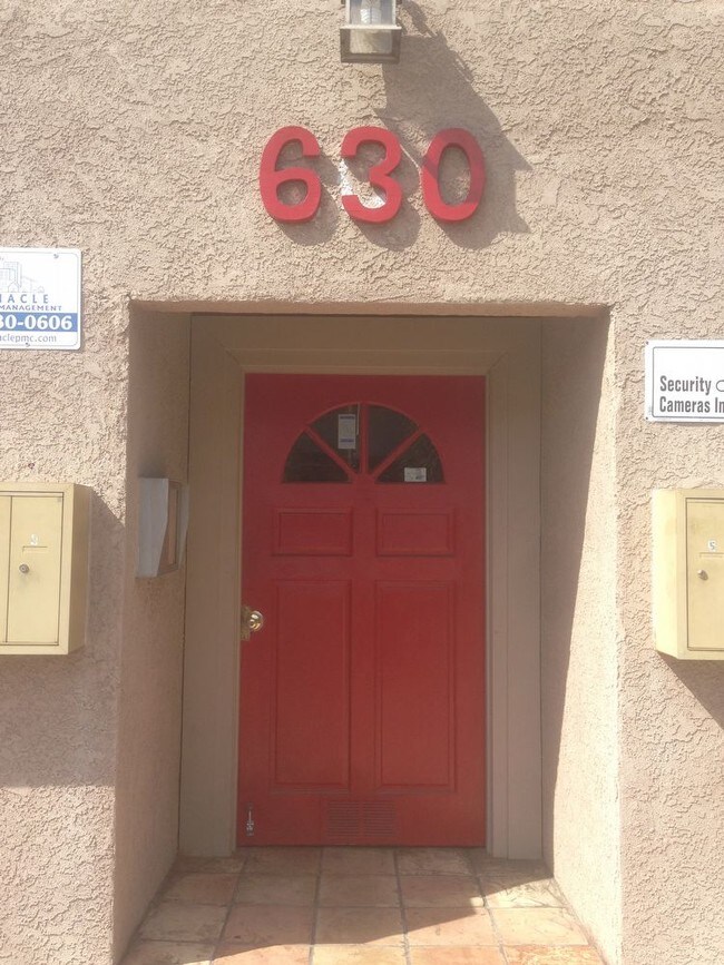 Building Photo - 630 W Sepulveda St