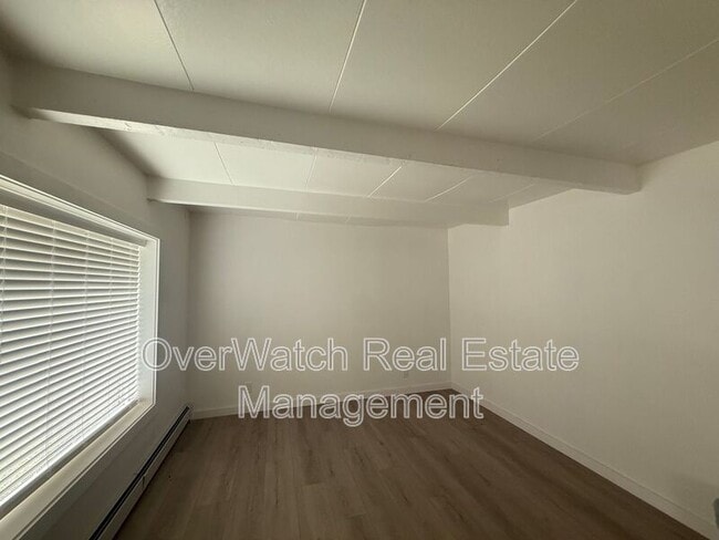 Foto del edificio - 5130 Taku Dr