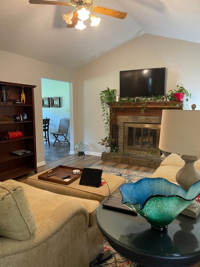 Foto del edificio - Cozy Ranch in Newnan