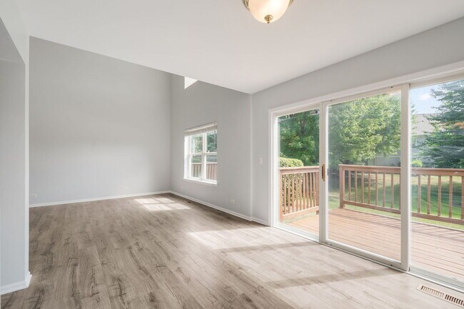 Foto del edificio - 3112 Crystal Rock Rd