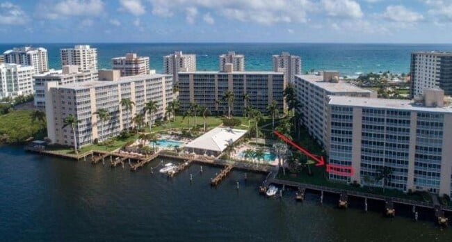 Building Photo - 3310 S Ocean Blvd