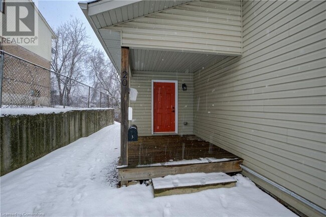 Building Photo - 20 Puleston St