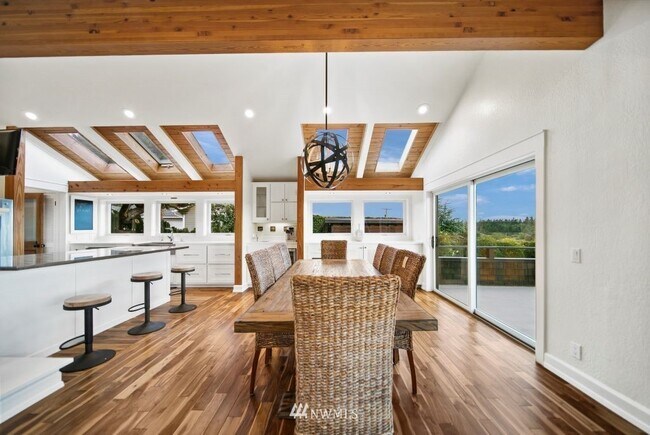 Foto del edificio - 37924 Hood Canal Dr NE