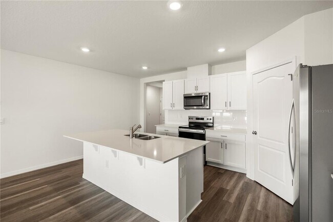 Foto del edificio - 1699 Three Bars Rd