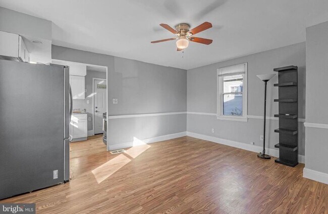 Foto del edificio - 4513 Woodlea Ave