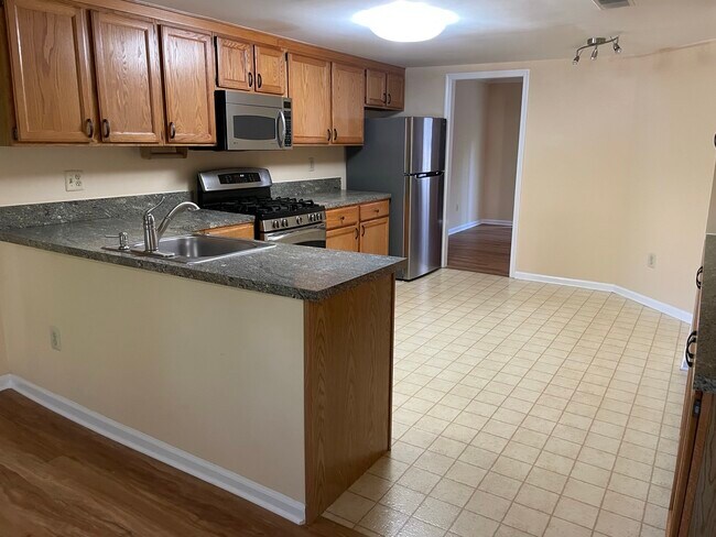 Building Photo - 107 Reveille Rd