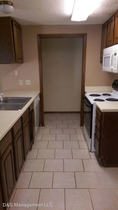 Building Photo - 317 Springfield Dr