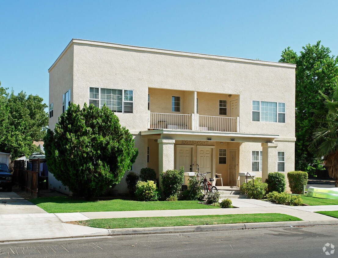 Primary Photo - 3157-3163 E Mono Ave