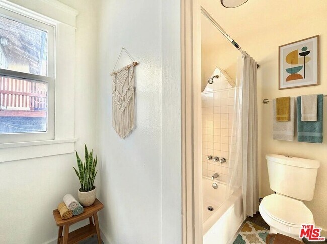 Foto del edificio - 1922 Preston Ave