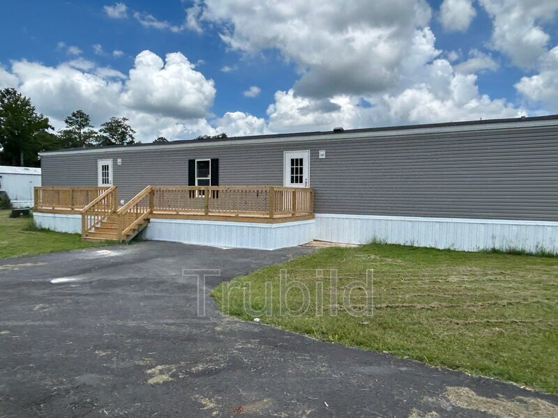 Building Photo - 92 Somerset Dr