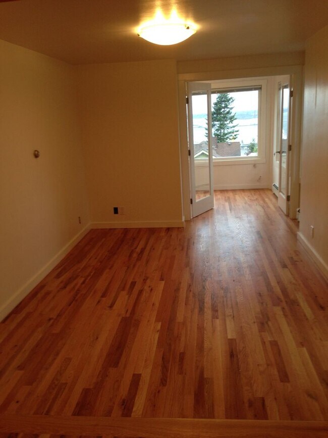 Foto del interior - 605 N Garden