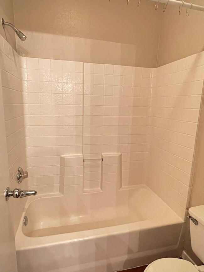 Building Photo - Green Valley Condo w/ Garage