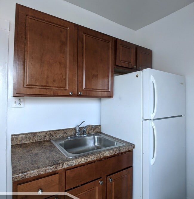 Building Photo - 2651 N Spaulding Ave
