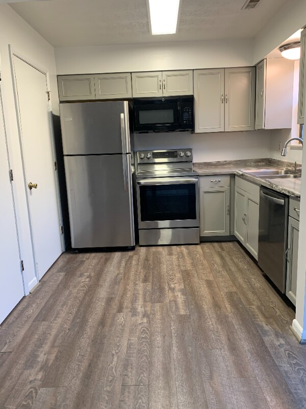 Foto principal - 720 Ohio Pike