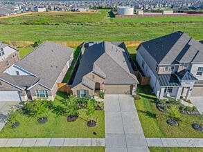 Building Photo - 8210 Vida Costa Dr