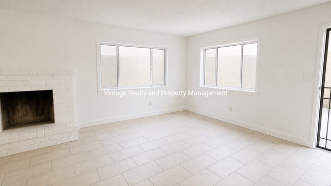 Building Photo - 625 Bedlow Dr