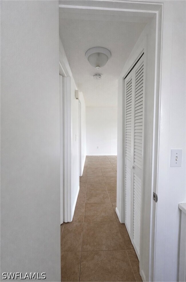 Foto del edificio - 3325 Arpt Rd S