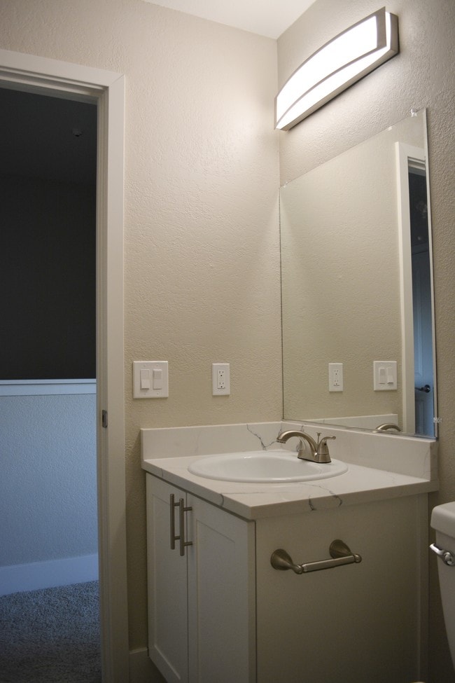Building Photo - Trellis Apartments