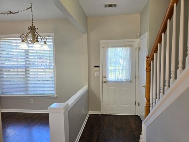 Foto del edificio - 1702 Stanwood Dr NW