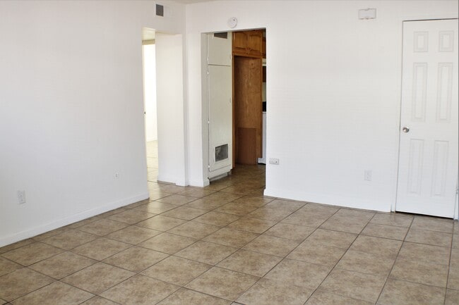 Building Photo - 309 Monterey St