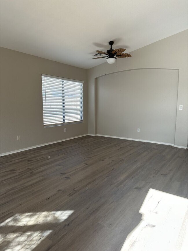Foto del edificio - 3832 E Wyatt Way