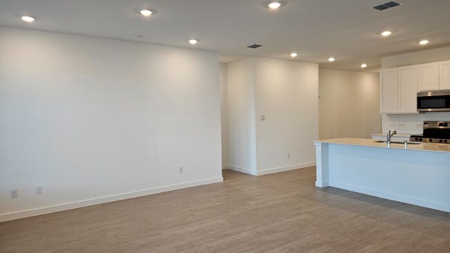 Foto del edificio - 6747 Welsh Dr