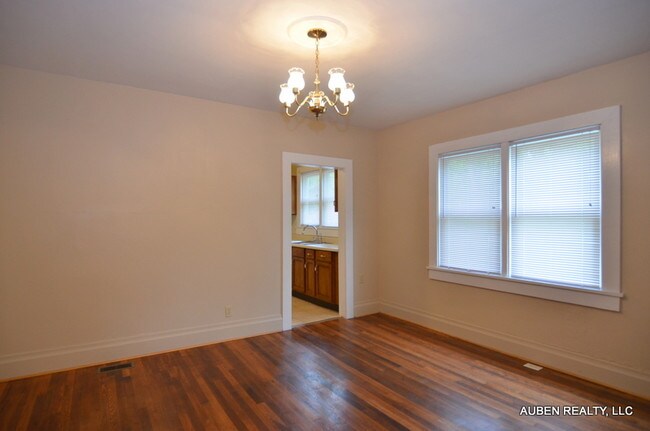 Foto del edificio - 2528 Milledgeville Rd