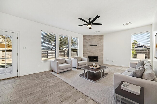 Building Photo - 1702 River Trail