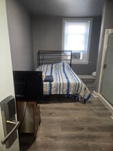 Building Photo - 313 Old Reading Pike