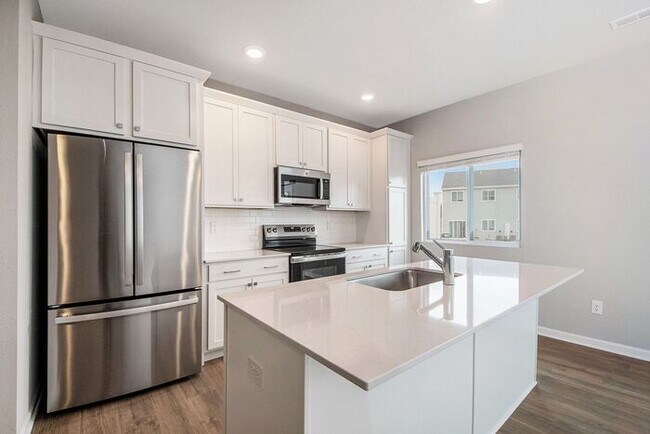 Building Photo - 1302 Trl Vw Dr