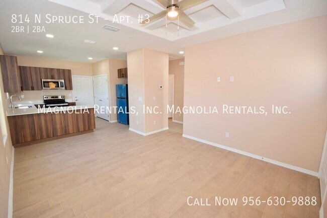 Foto del edificio - The Woodlands Gated Apartment Community - ...