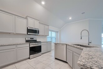 Building Photo - 918 Vidalia Onion Dr