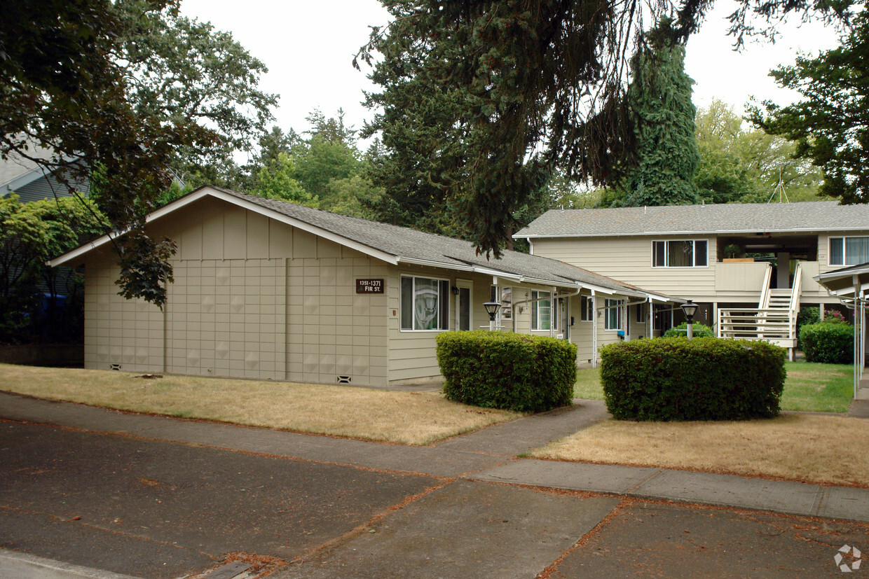 Foto del edificio - Calvary Court Apartments