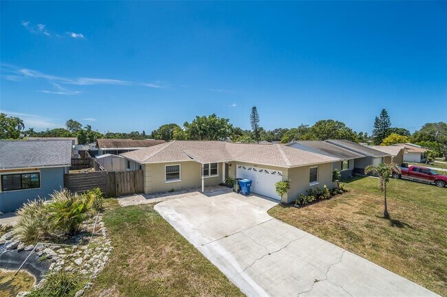 Foto del edificio - 12813 128th Ave N
