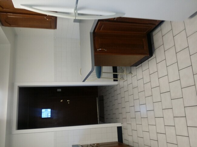 Foto del edificio - 207 Glade Ave