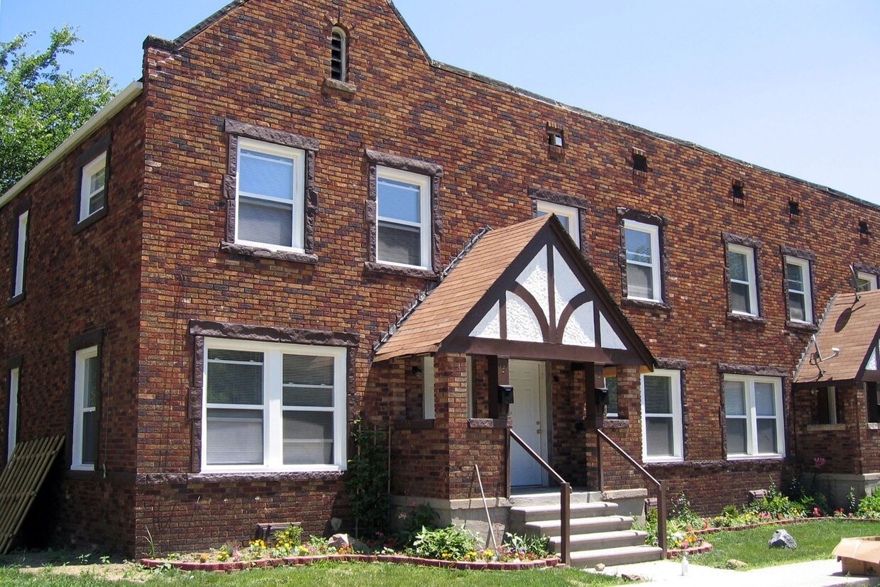 Primary Photo - Maynard Court Apartments