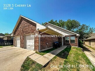 Building Photo - 3128 S Cherry Ln