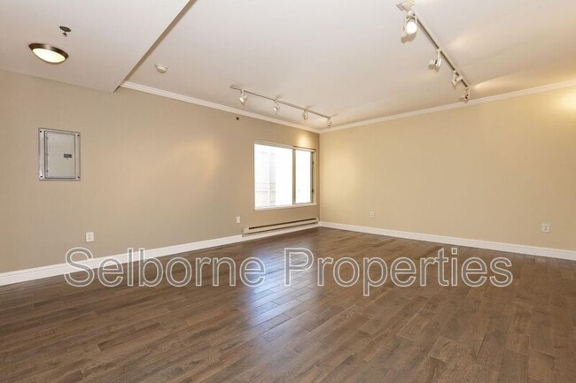 Building Photo - 1401 Jackson St