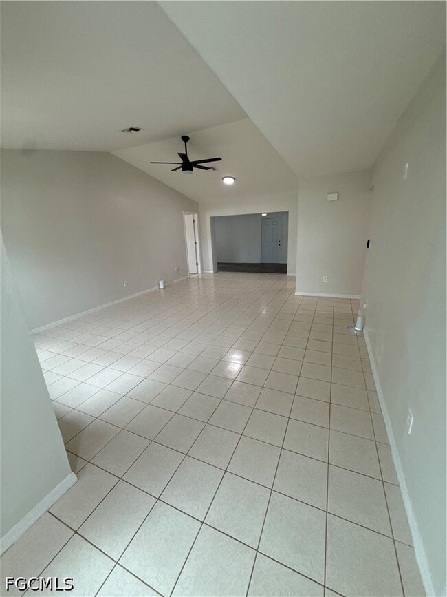 Building Photo - 233 SW 43rd St