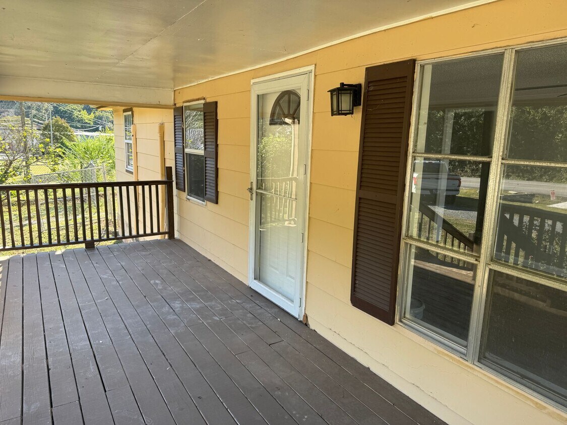 Primary Photo - 3 Bdrm Home In Harrison