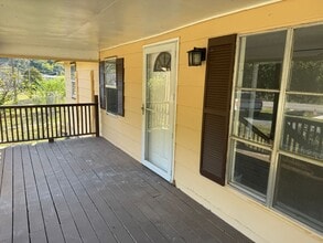Building Photo - 6817 Short Tail Springs Rd