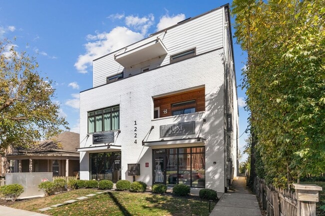 Foto del edificio - 1224 2nd Ave S