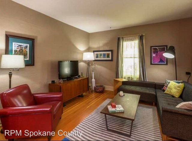 Building Photo - 1523 E 10th Ave