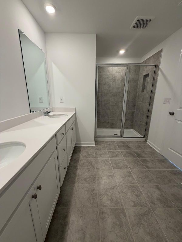 Foto del edificio - 6208 Kenbrook Dr